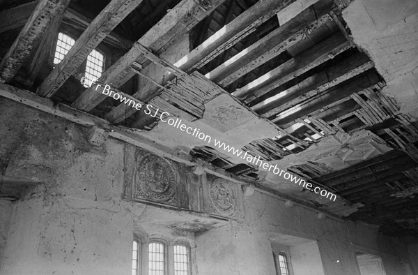 CARRICK CASTLE  FRAGMENTS OF CORNICE IN DINING HALL